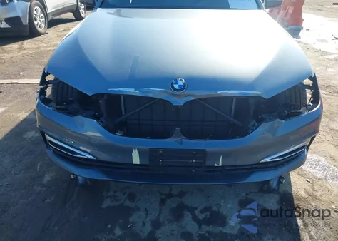 2019 BMW 540I xDrive z USA, uszkodzony, nr VIN WBAJE7C55KWW35427